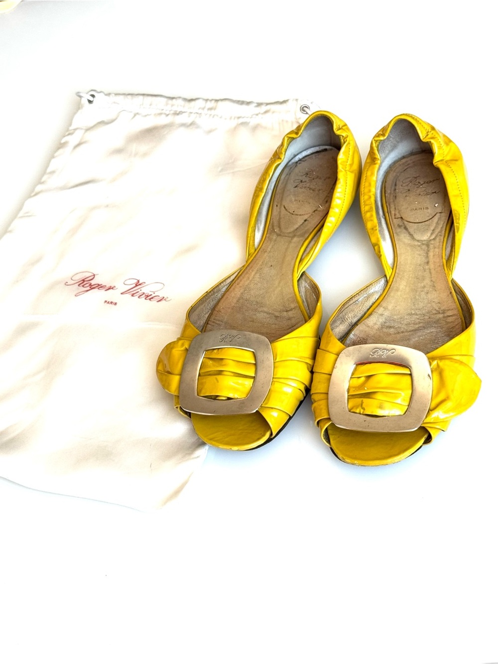 Roger Vivier silver logo buckle yellow patent Flat slide sandal
